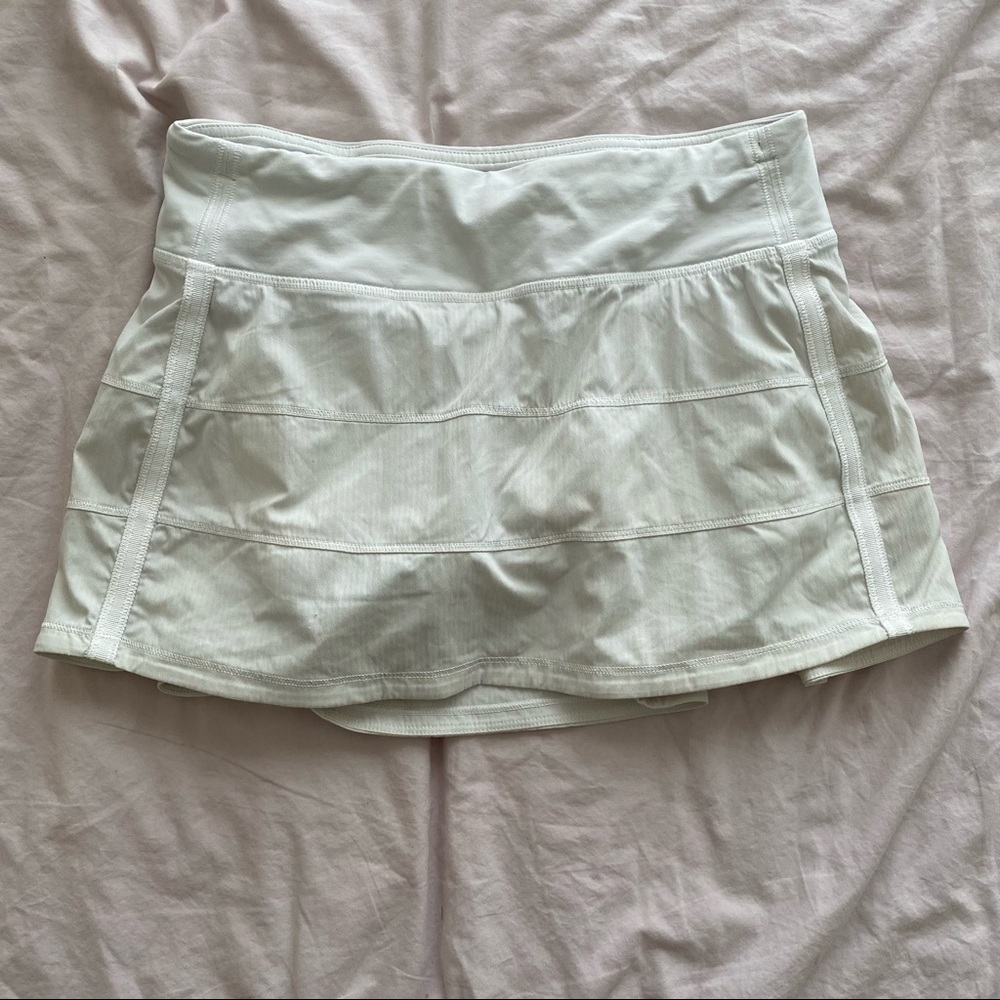 Lululemon pace rival mid-rise skirt
